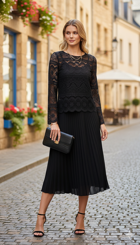 İç astarlı kol uçları geniş dantel arkası fermuarlı siyah bluz