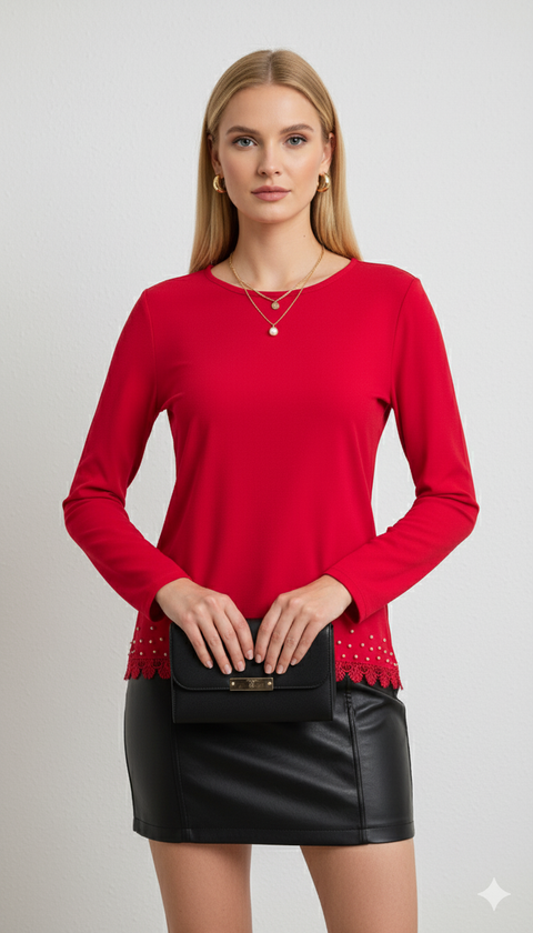 Alt kısmı Boncuk ve dantel detaylı kırmızı bluz