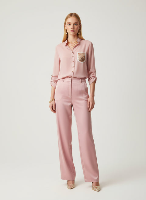 Pembe cep detaylı gömlek