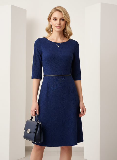 Mavi dantel detaylı elbise