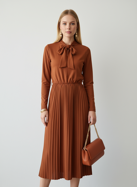 Önü bağlama detaylı kahverengi elbise