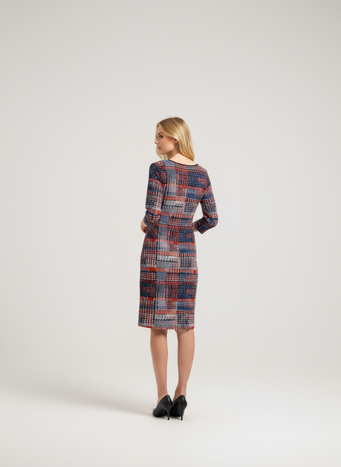 Kendinden desenli elbise