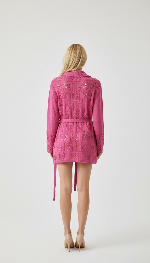 Kemerli delik desen pembe hırka