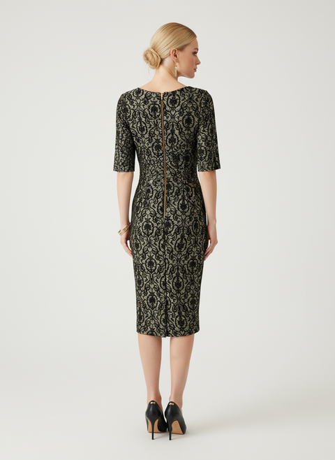 Yeşil dantel detaylı v yaka elbise