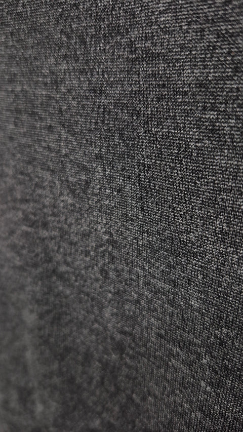 Koyu gri diz hizası etek