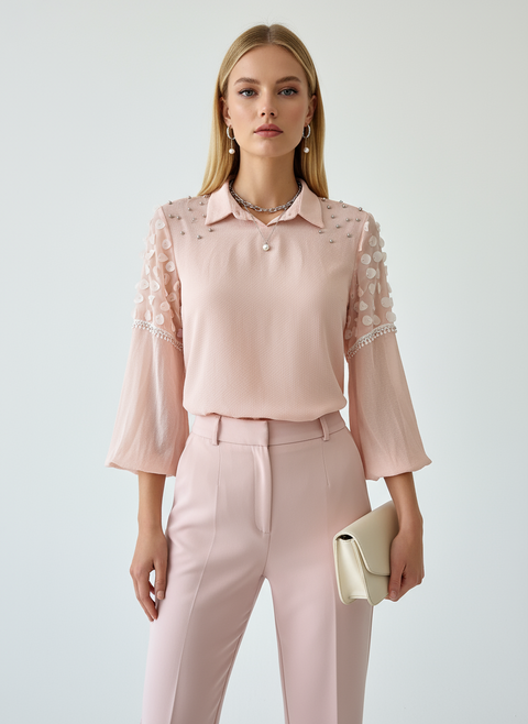 Pembe kolları pul detaylı bluz