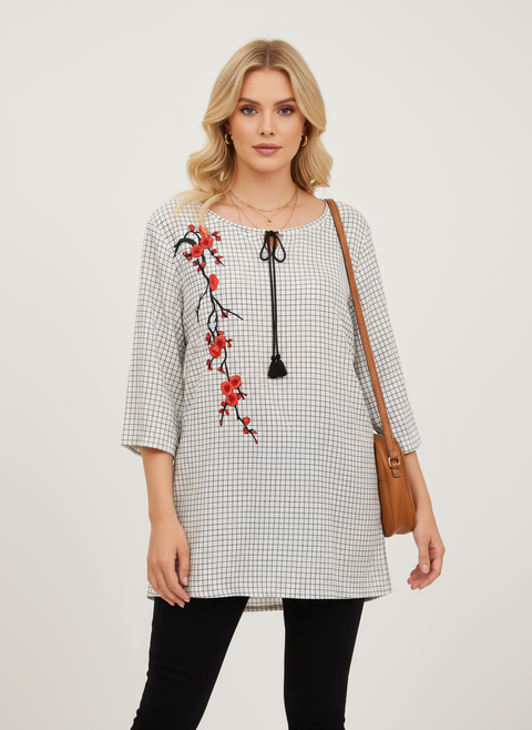 Yakası Bağlama detaylı kareli yandan çiçek desenli bluz