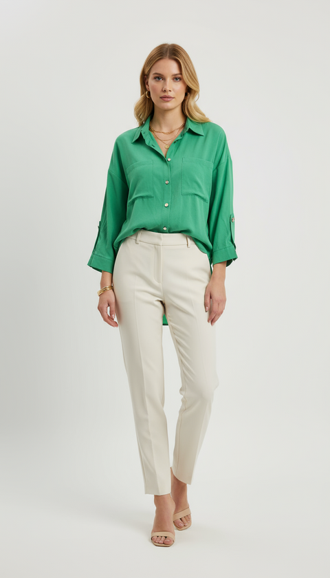 Yanları metal detaylı çift cepli yeşil gömlek