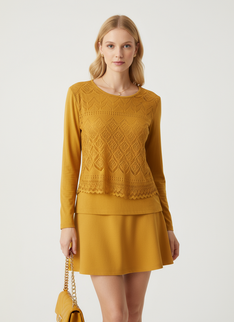 Önü dantel detaylı sarı bluz