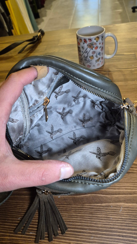 Haki süet-deri çapraz çanta