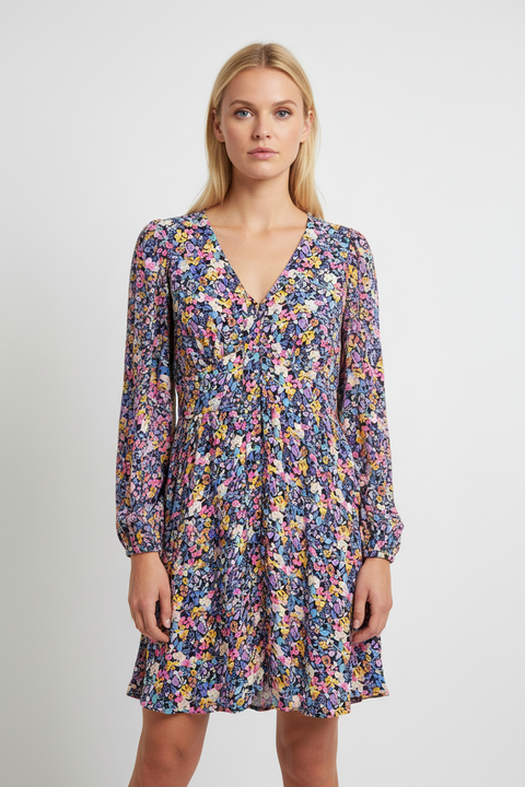 Renkli çiçekli elbise