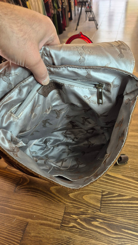 Kahverengi süet-deri sırt çanta