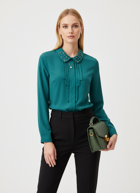 yakası taş ve boncuk detayl yeşil bluz