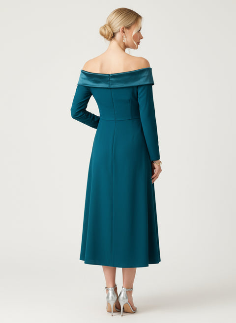 Kayık yaka petrol mavisi elbise