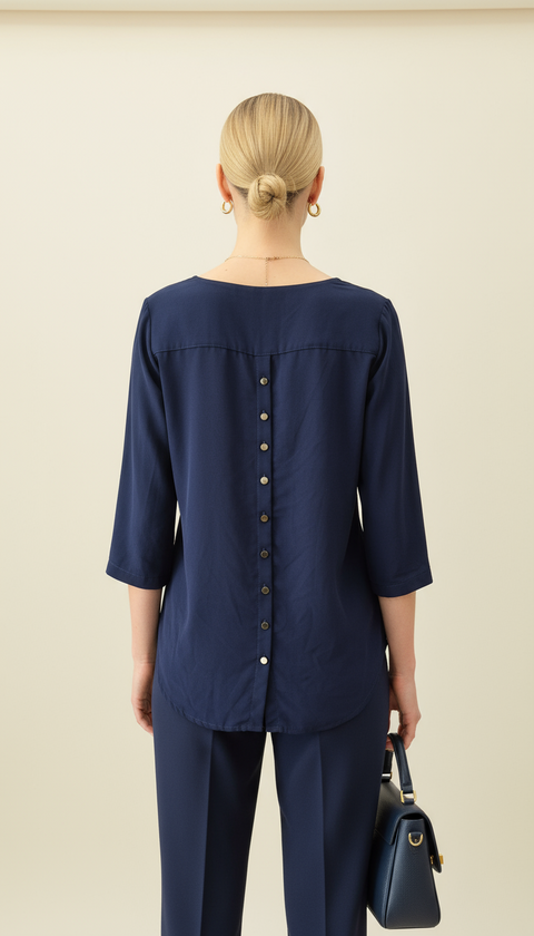 Önü cepli turvakar kol arkası düğmeli lacivert bluz