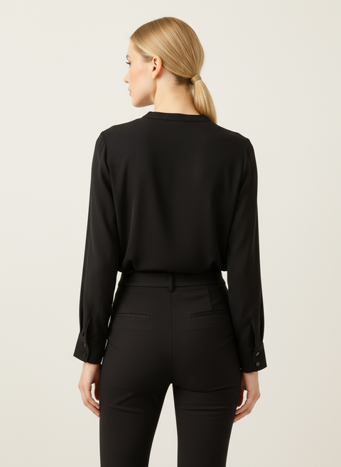 Önü fermuarlı siyah bluz