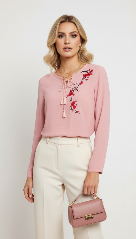 Yanı kırmızı çiçek nakış detaylı önü püskül bağlama pembe uzun kol bluz