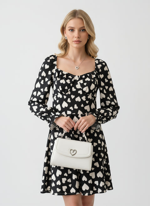 Kalp desenli fırfırlı elbise