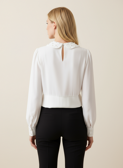 yakası inci detaylı beyaz bluz