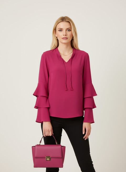 Kolları fırfır detaylı pembe bluz