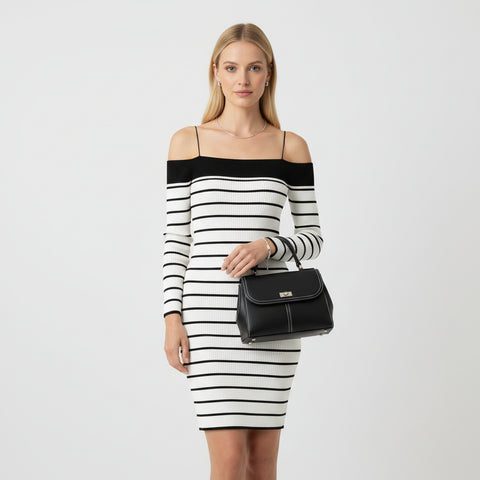 Çizgili siyah beyaz elbise