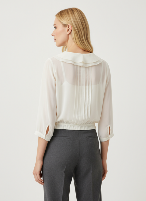 Önü fırfır detaylı beyaz bluz