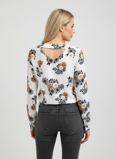 papatya desenli beyaz bluz